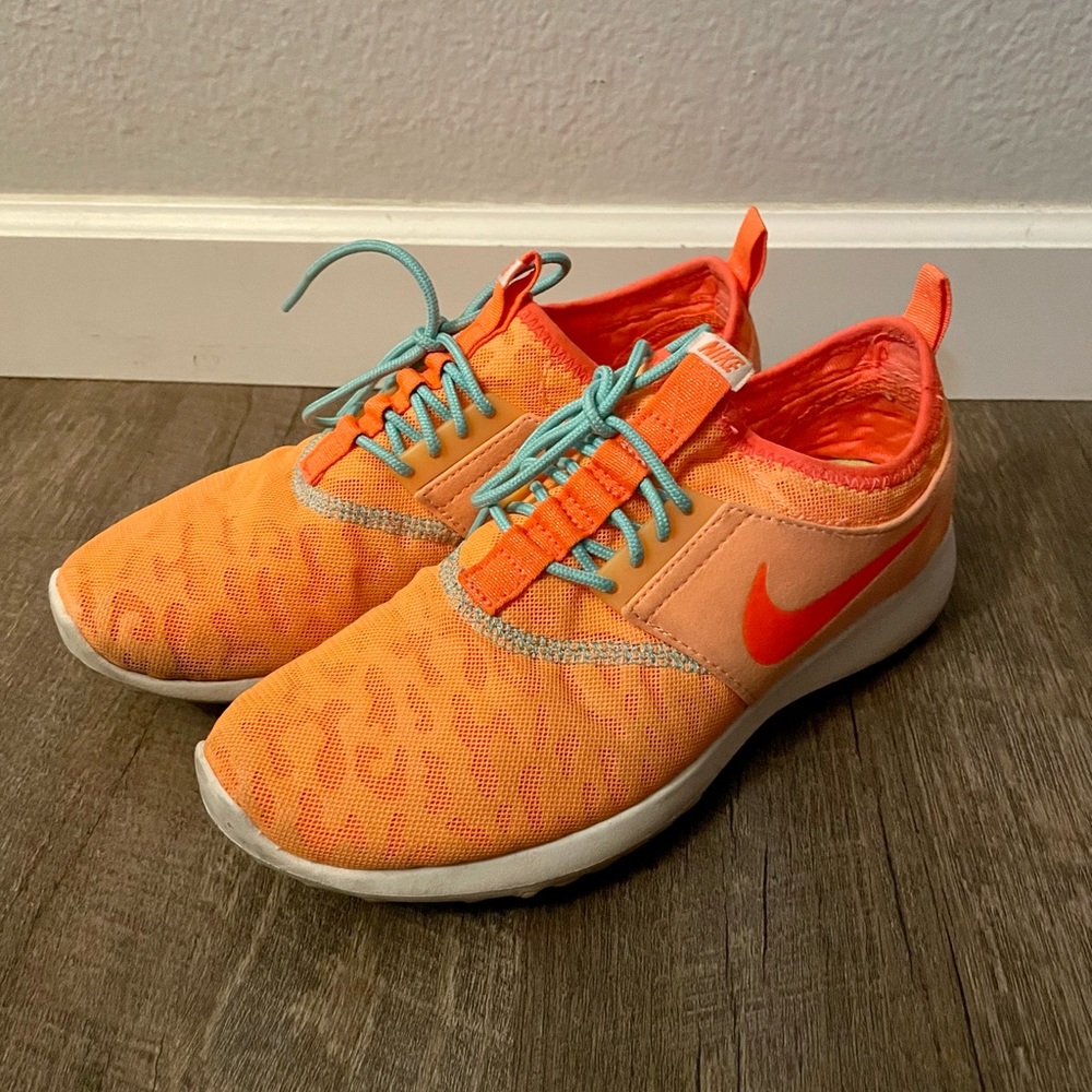 Nike Juvenate Running Shoes Size 7.5 Orange